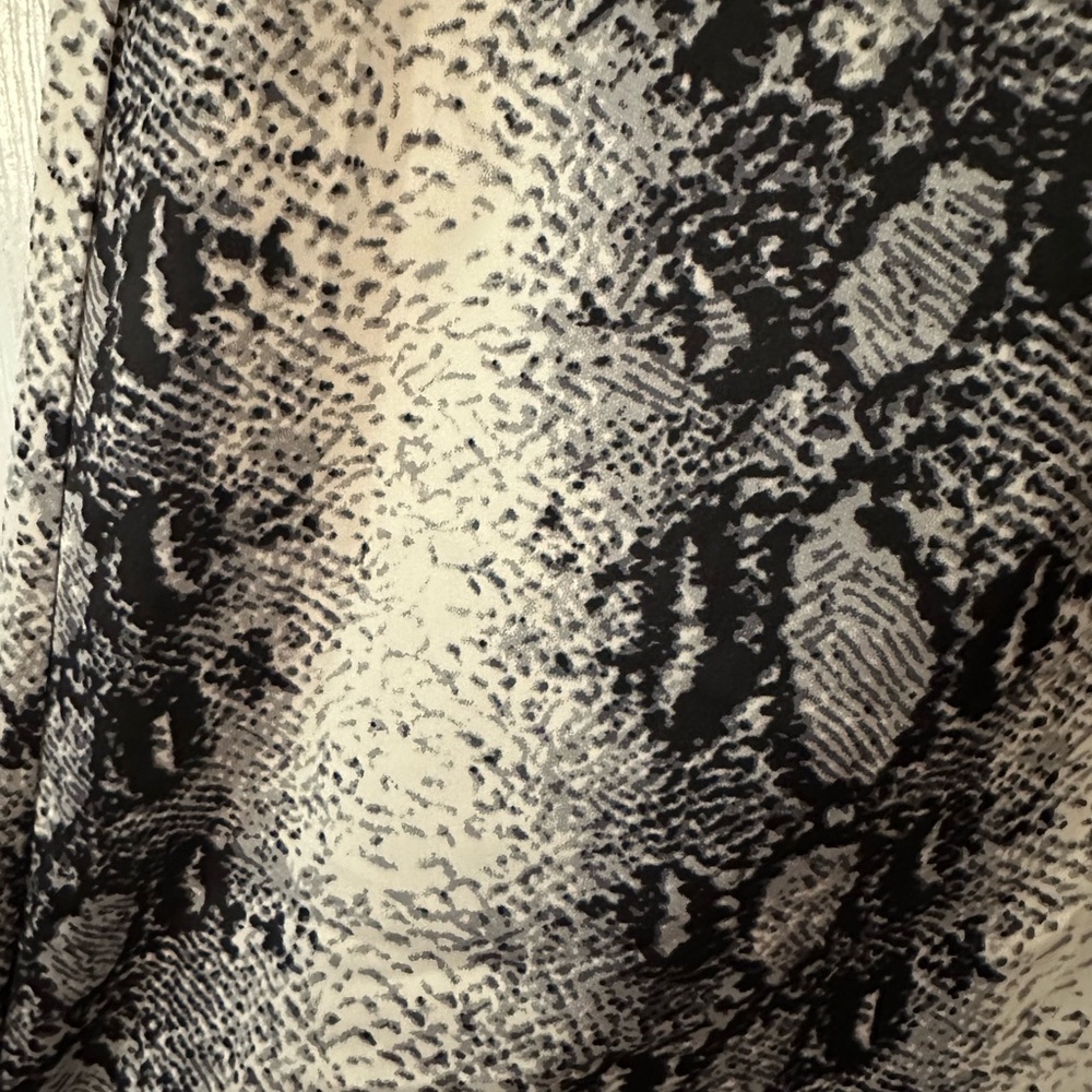 WD.NY Black and Gray A-Line Midi Skirt - Picture 2 of 3